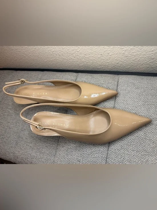 Marc Fisher Neutral Slingback Pointed Kitten Heels, Size 7 - Picture 4 of 16